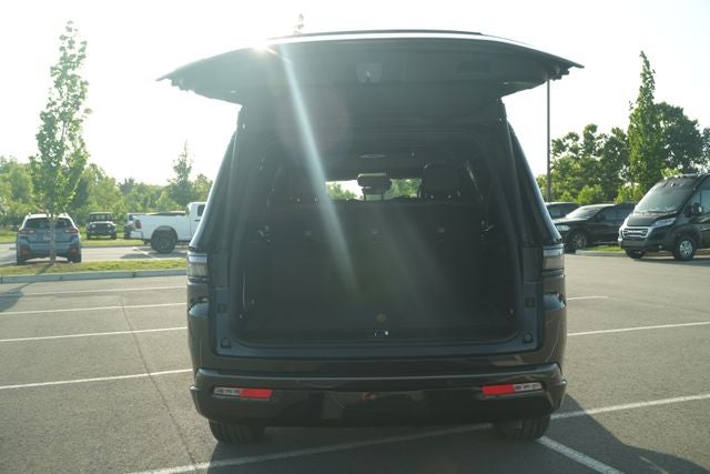 2026 Jeep Grand Wagoneer GRAND WAGONEER L LIMITED ALTITUDE 4X4