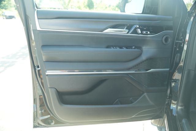 2026 Jeep Grand Wagoneer GRAND WAGONEER SUMMIT OBSIDIAN 4X4