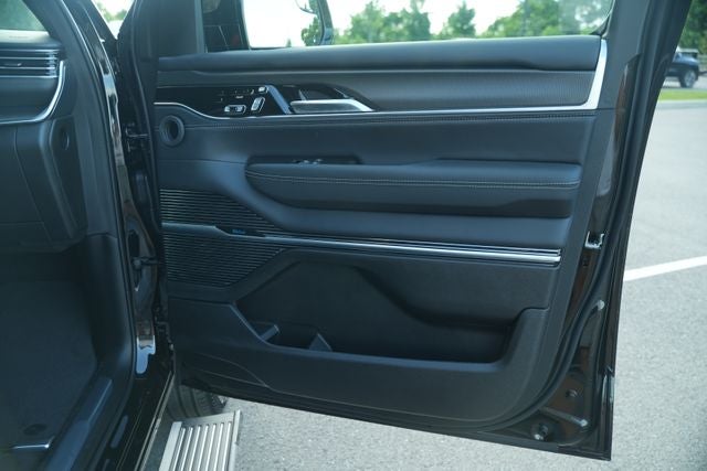 2026 Jeep Grand Wagoneer GRAND WAGONEER SUMMIT OBSIDIAN 4X4
