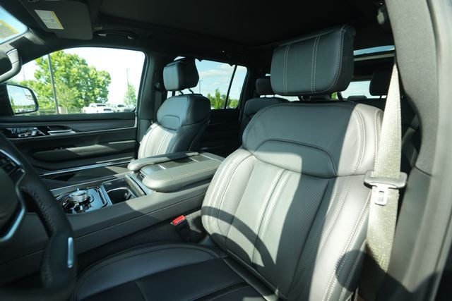 2026 Jeep Grand Wagoneer GRAND WAGONEER SUMMIT OBSIDIAN 4X4