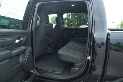 2026 RAM Ram 1500 RAM 1500 EXPRESS CREW CAB 4X4 6'4' BOX