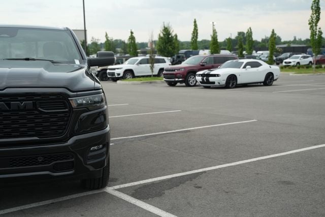 2026 RAM Ram 1500 RAM 1500 EXPRESS CREW CAB 4X4 6'4' BOX