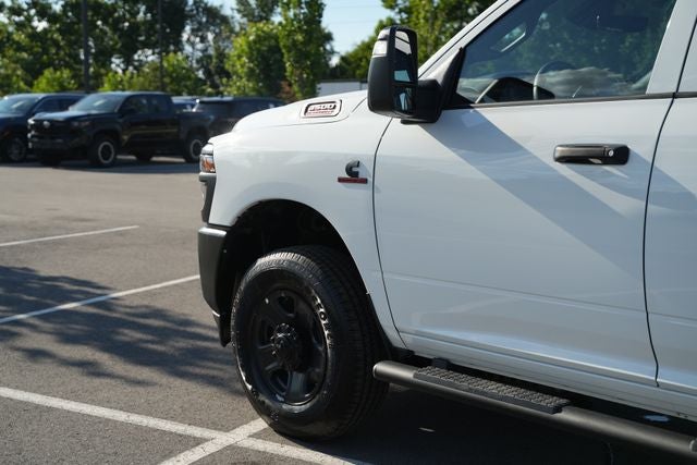 2026 RAM Ram 3500 RAM 3500 TRADESMAN CREW CAB 4X4 6'4' BOX